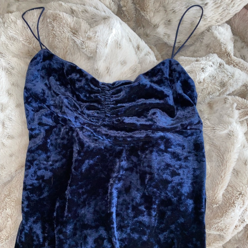 Urban outfitters kendall crushed velvet bodycon dress - Picture 3 of 4
